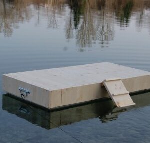 Ilot flottant en bois simple pour canards