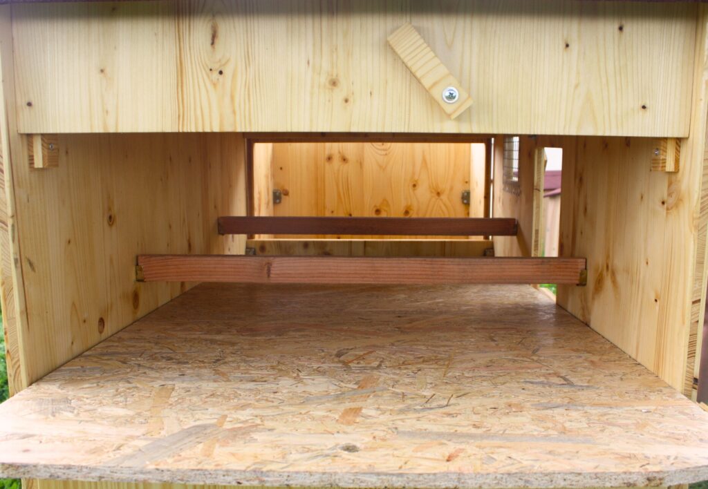 Poulailler 5 poules Lina plancher