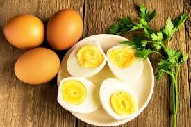 œufs durs de poules